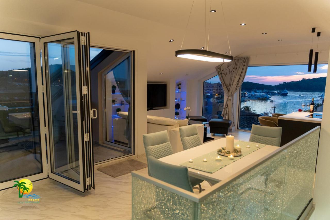 Villa Green Palm เวอร์ซาร์ ภายนอก รูปภาพ